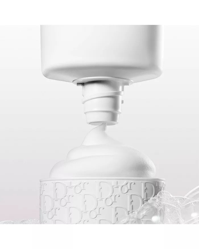 Dior 日本圣诞限定包装睡莲洗面奶