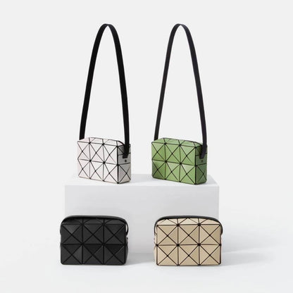ISSEY MIYAKE 日本三宅一生 丘比特包 小方盒哑光黑