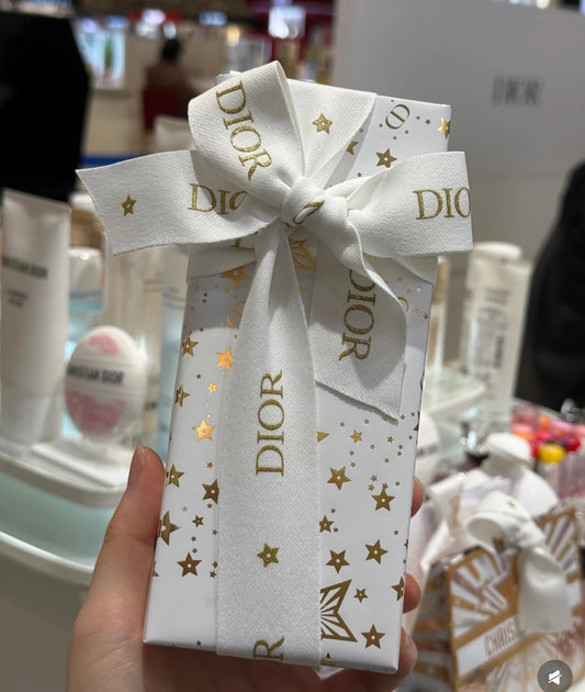 Dior 日本圣诞限定包装睡莲洗面奶