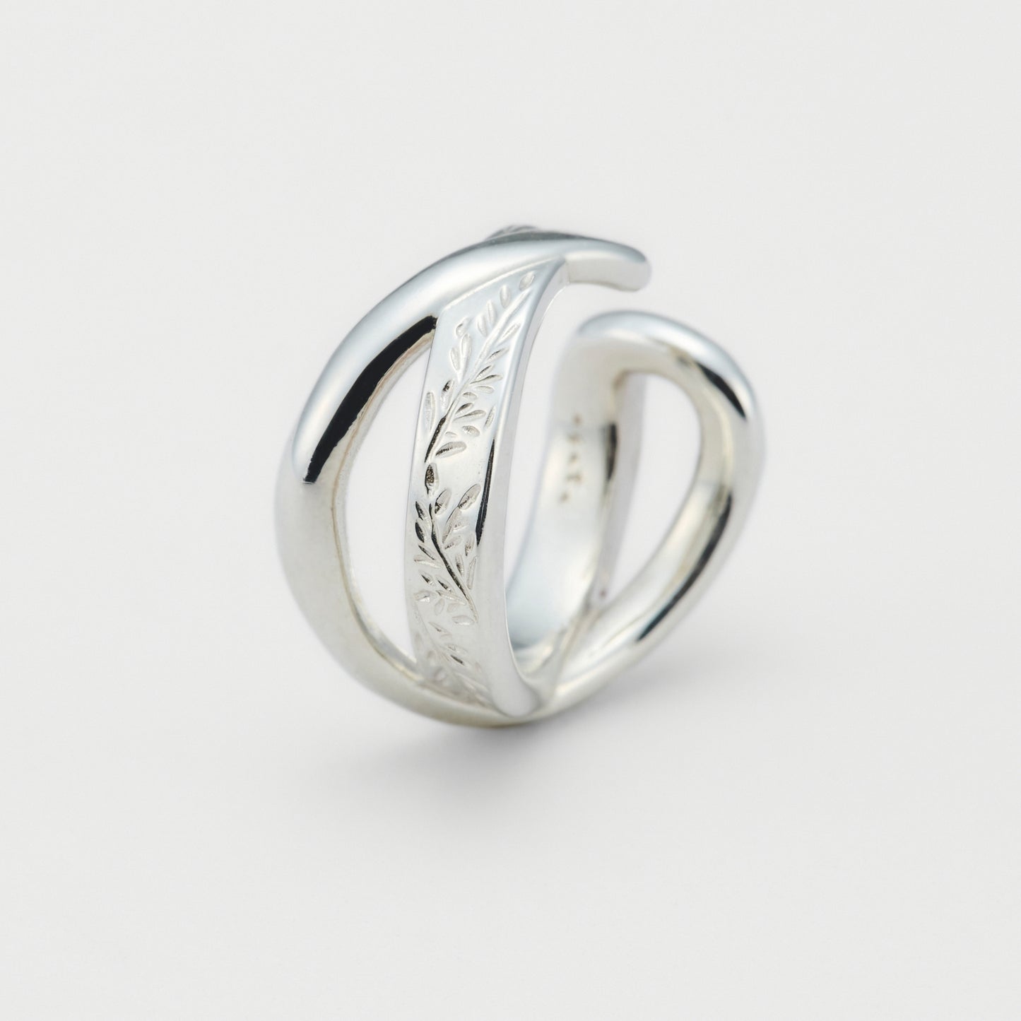 日本agete 树叶花纹925银耳骨夹 Silver 925